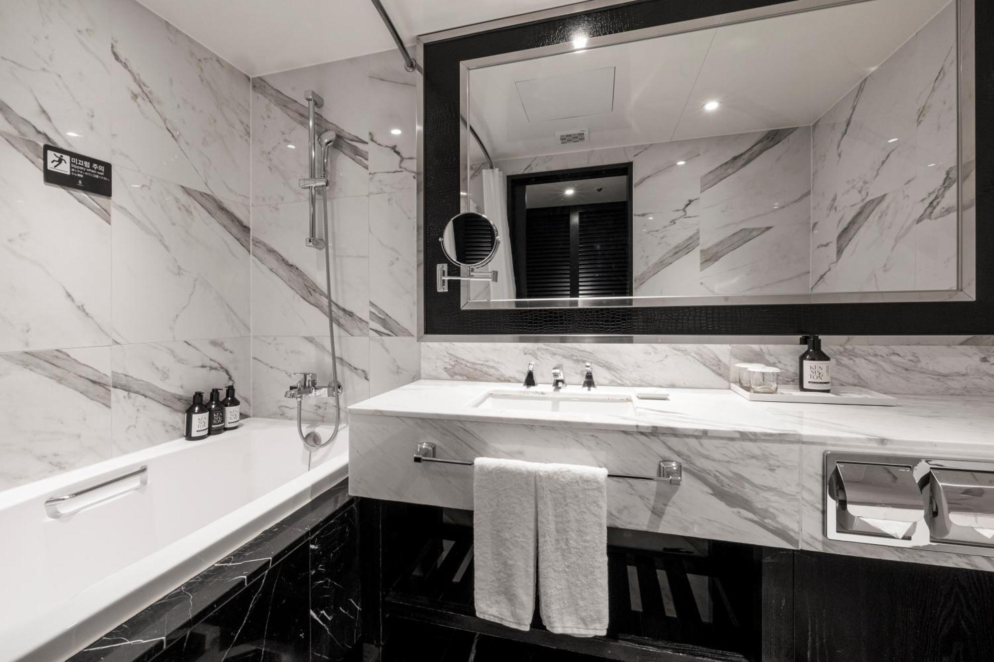 Kensington Hotel Yeouido Seoul Exteriör bild
